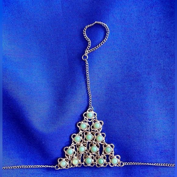 Beaded Hand Chain - Picture 4 of 6